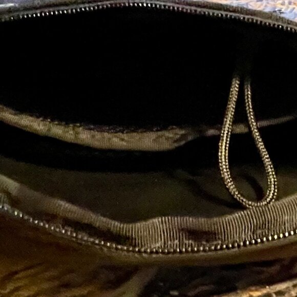 Chrome Unisex Crossbody Sling Bag, Waist or Hip Pack - Picture 6 of 6